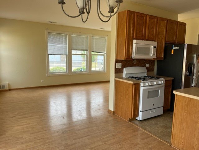 Foto del edificio - 478 Brookside Dr