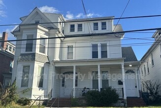 Building Photo - 38 Wayside Ave