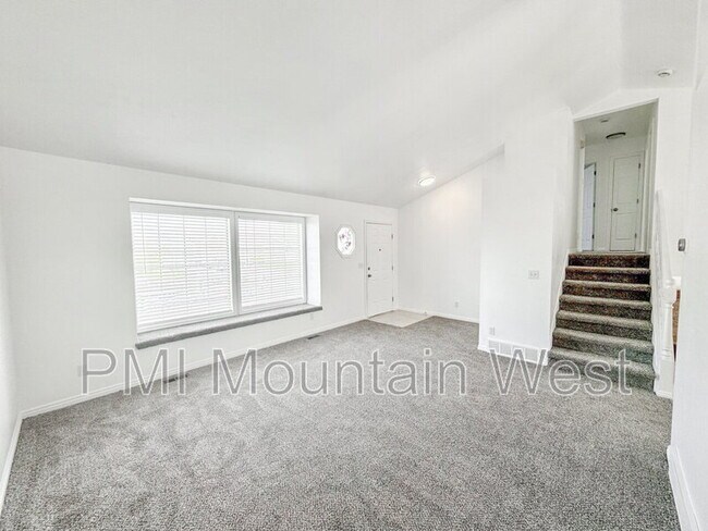 Foto del edificio - 36 Orchard Ln