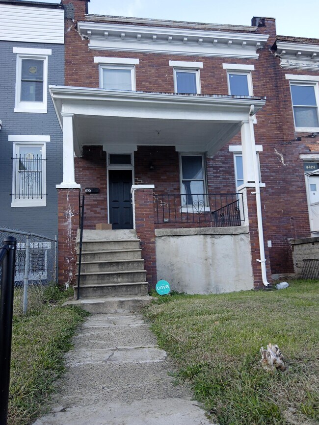 Foto del edificio - 3426 Edmondson Ave