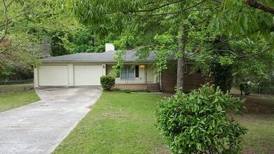 Building Photo - 2710 Coral Way