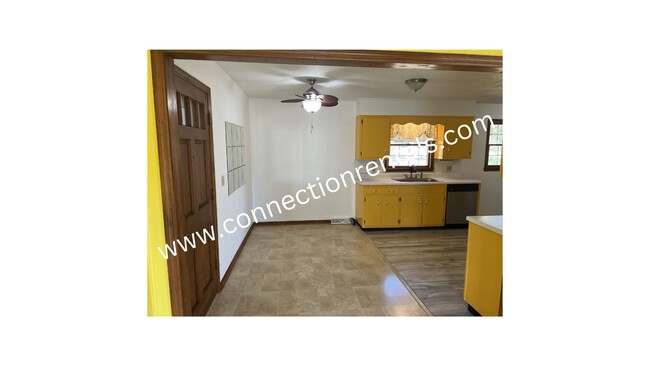 Foto del edificio - Super Cute 3 bed home