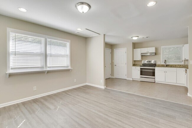 Building Photo - 4004 Rutgers Dr