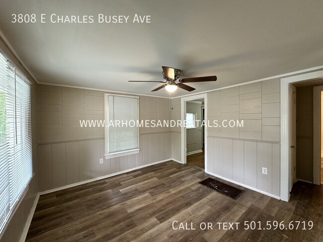 Building Photo - 3808 E Charles Bussey Ave