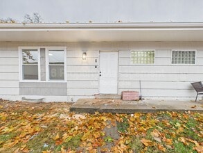 Building Photo - 7560 Prospect Ave