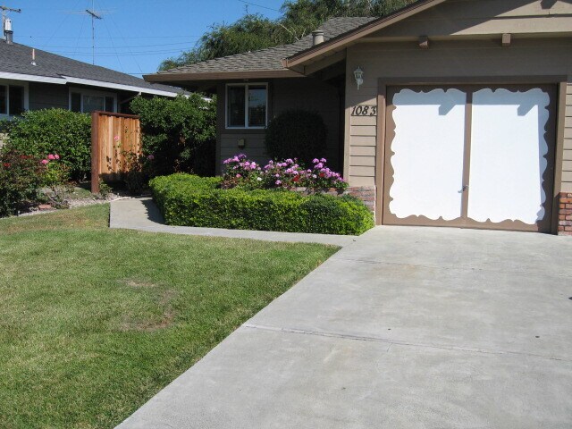 Primary Photo - 1083 Highland Ave