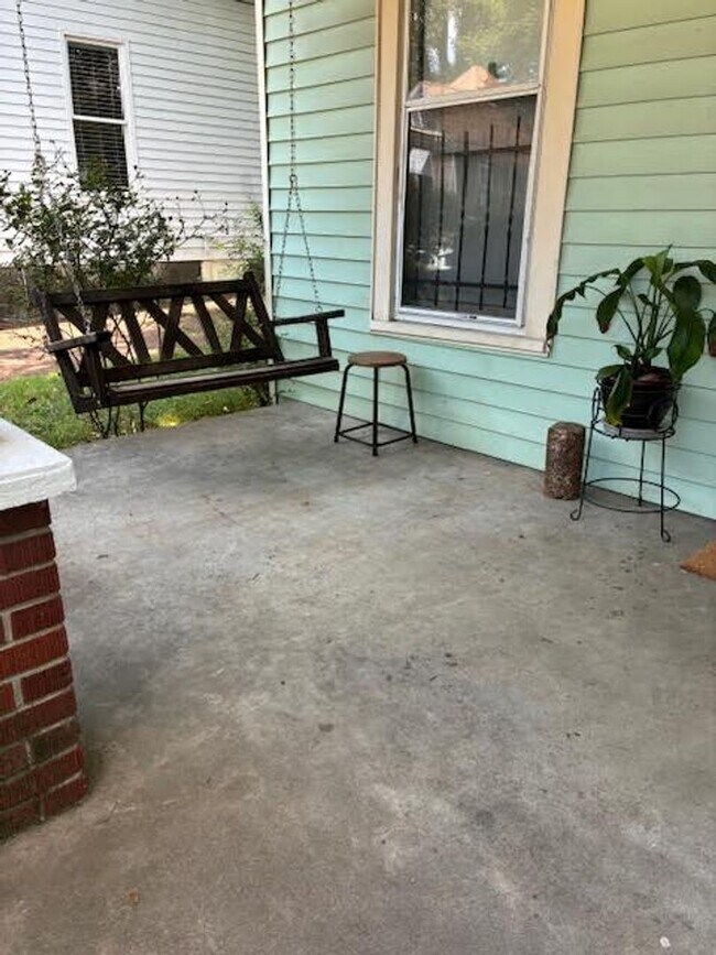 Foto del edificio - Spacious 1 bedroom/ 1 bath unit in Midtown...