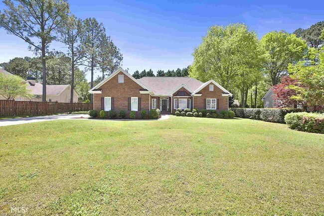 Building Photo - 185 White Oak Dr