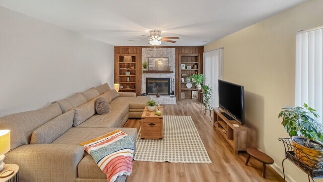 Foto del edificio - 2 Bed 2 Bath Condo Just Minutes from NAS Oceana Dam Neck in Virginia Beach!