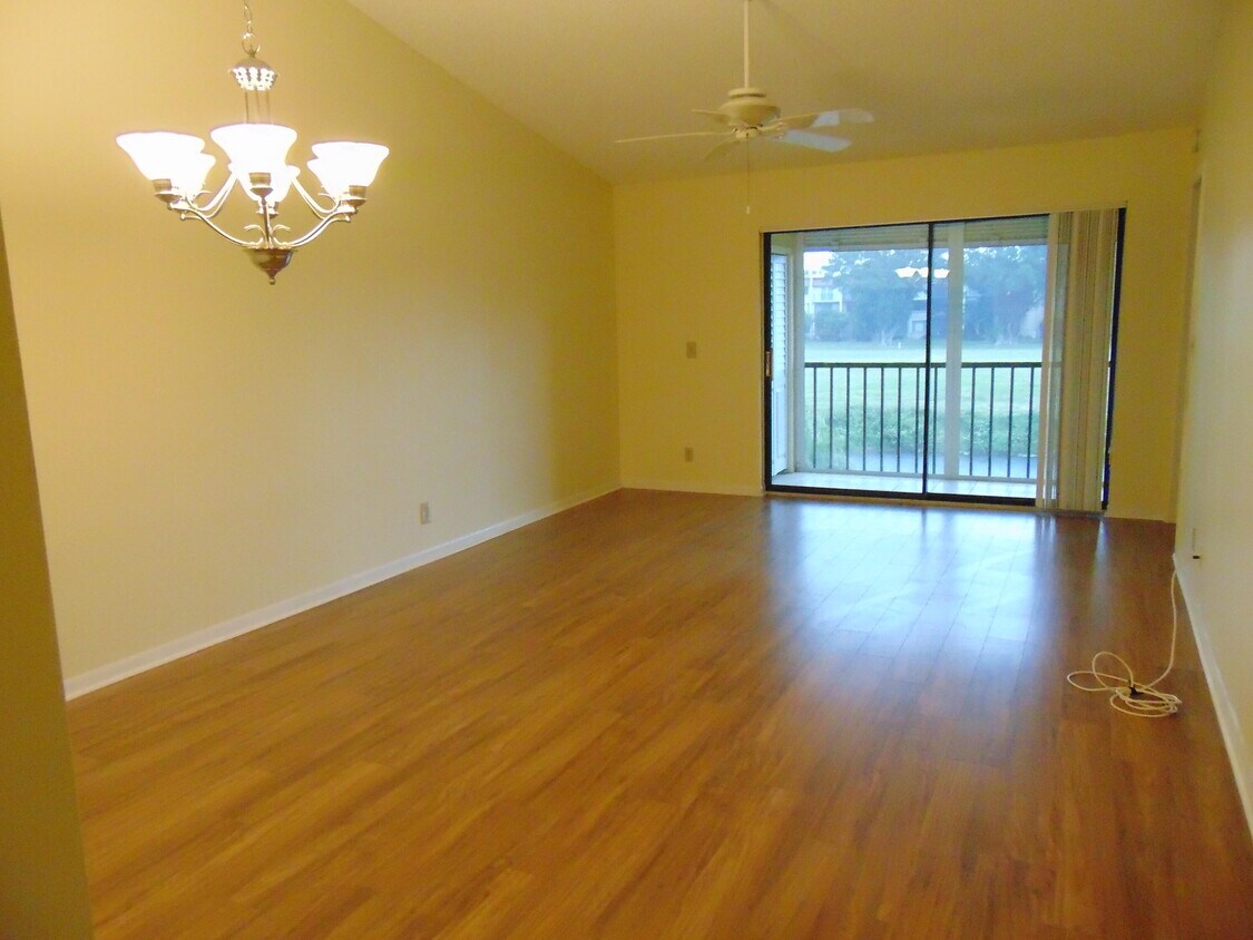 4598 Lucerne Lakes Blvd E Unit 202, Lake Worth, FL 33467 Condo for