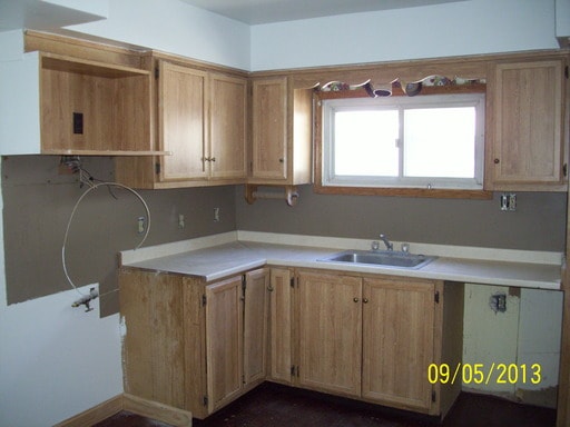 Building Photo - 489 S Edgehill Ave