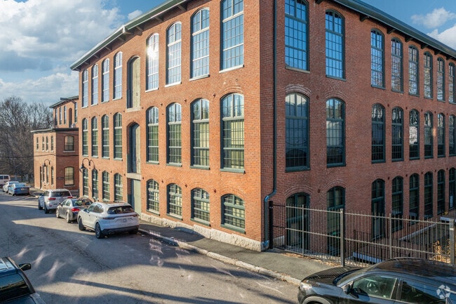 Alternate - Lofts at Pocasset Mill