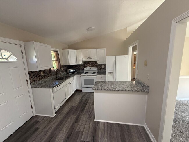 Building Photo - 2649 Ridgecrest Ln