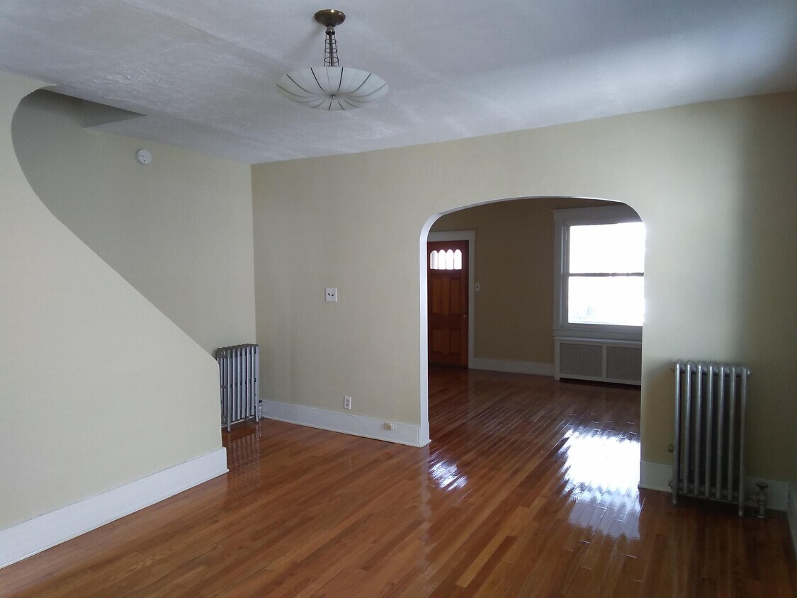 Foto principal - 129 Madison St