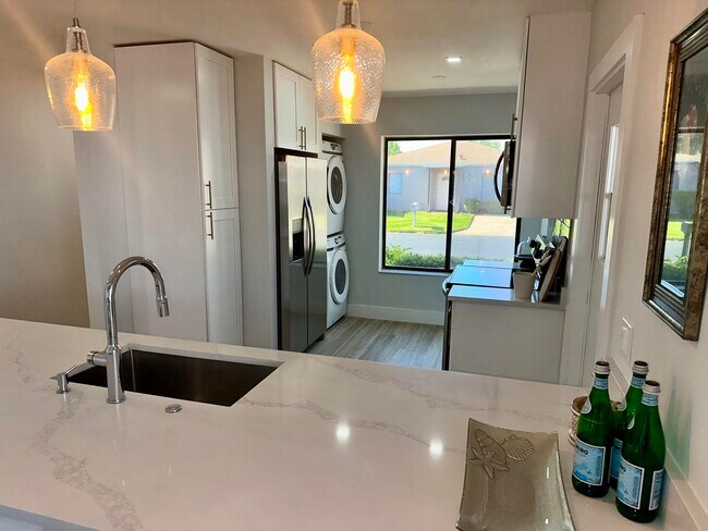 Foto del edificio - 14820 Wildflower Ln