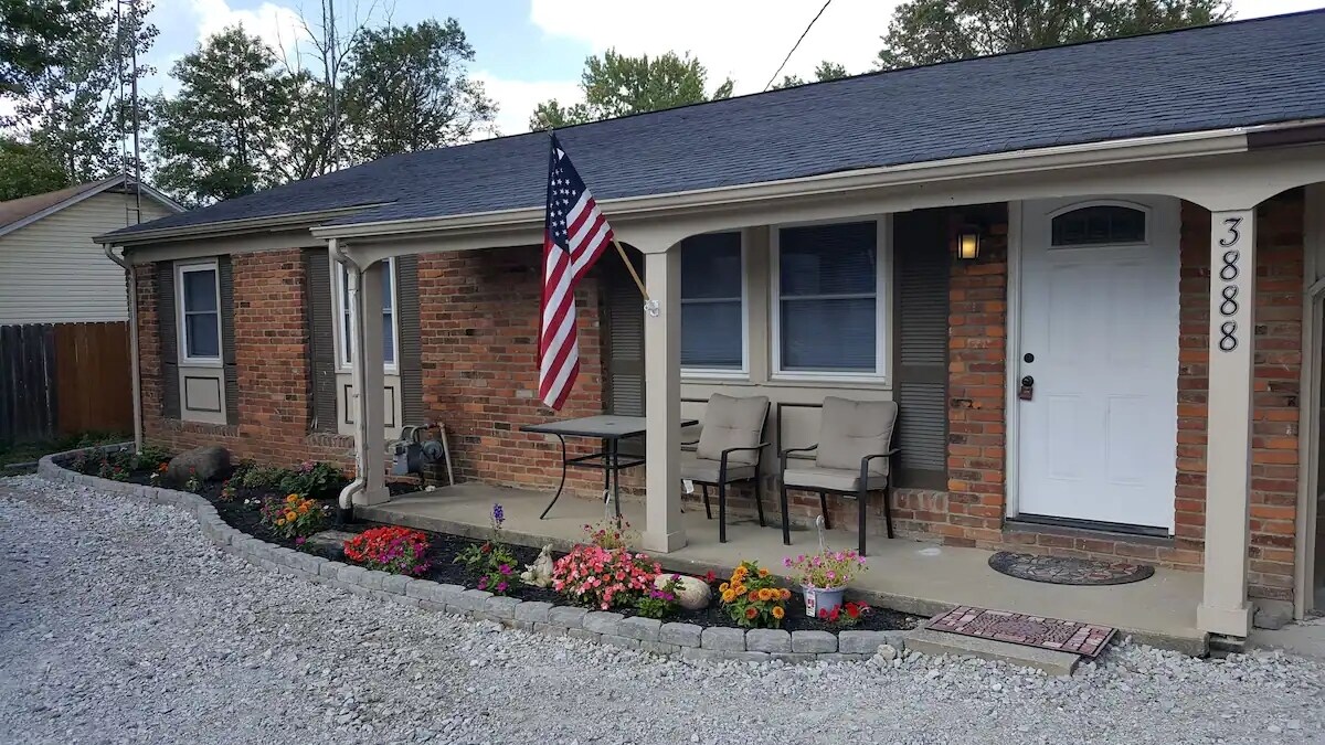 3888 Agler Rd, Columbus, OH 43219 House Rental in Columbus, OH