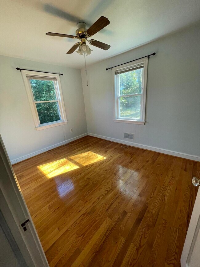 Foto del edificio - 1672 Brandon Ave SW