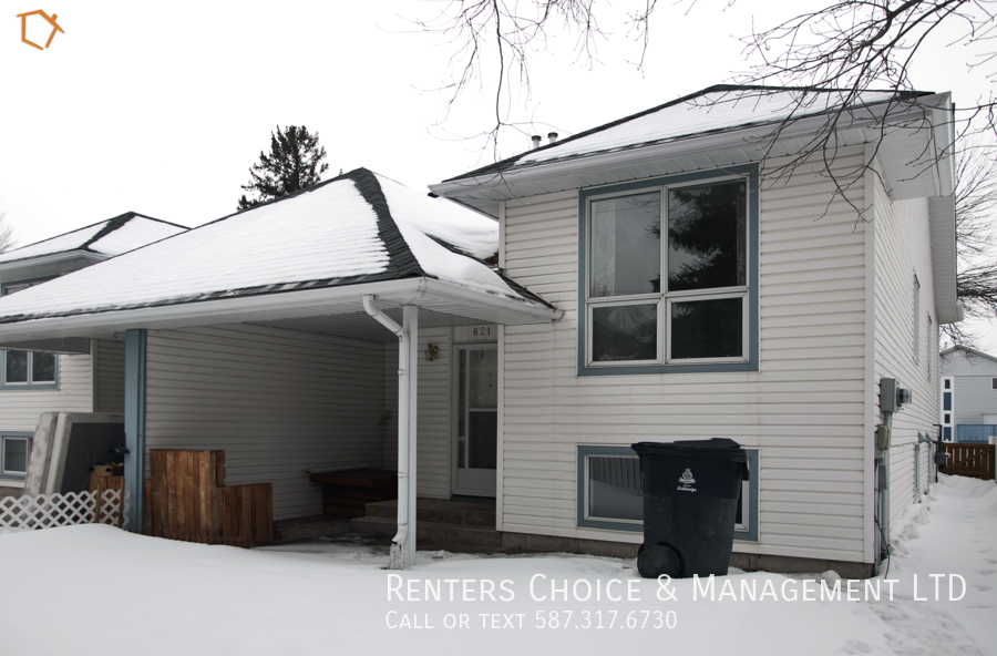 Primary Photo - Pet Friendly w/ Private Yard + Quick Acces...
