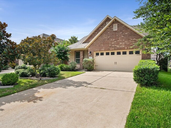Building Photo - 26 Canterborough Pl