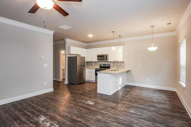 Building Photo - 112 Riley Cir, Dawsonville, GA
