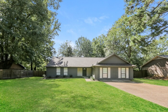 Foto principal - 1606 Edgewood Pl