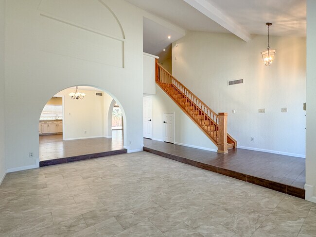Foto del edificio - 10251 N 77th Pl