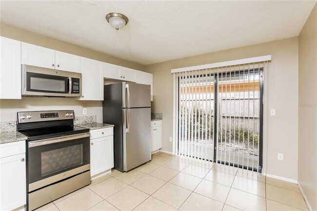 Building Photo - 3311 S St Lucie Dr