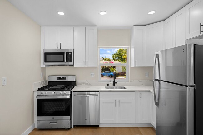 Building Photo - Brand New 1BR/1BA Home Near SDSU – Designer Kitchen, In-Unit Laundry, Private Patio, and Modern F...