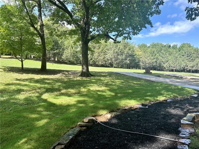 Building Photo - 10984 Tony Mountain Rd