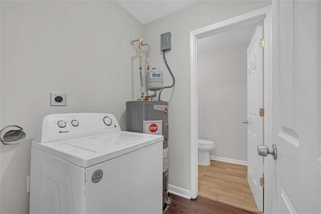 Building Photo - 1948 Detroit Ave