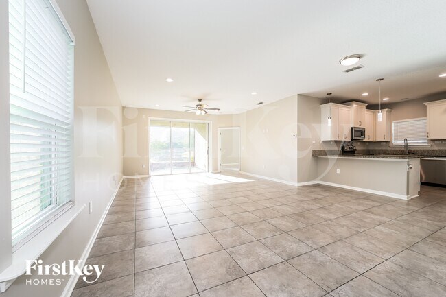 Foto del edificio - 15402 Turkoman Cir