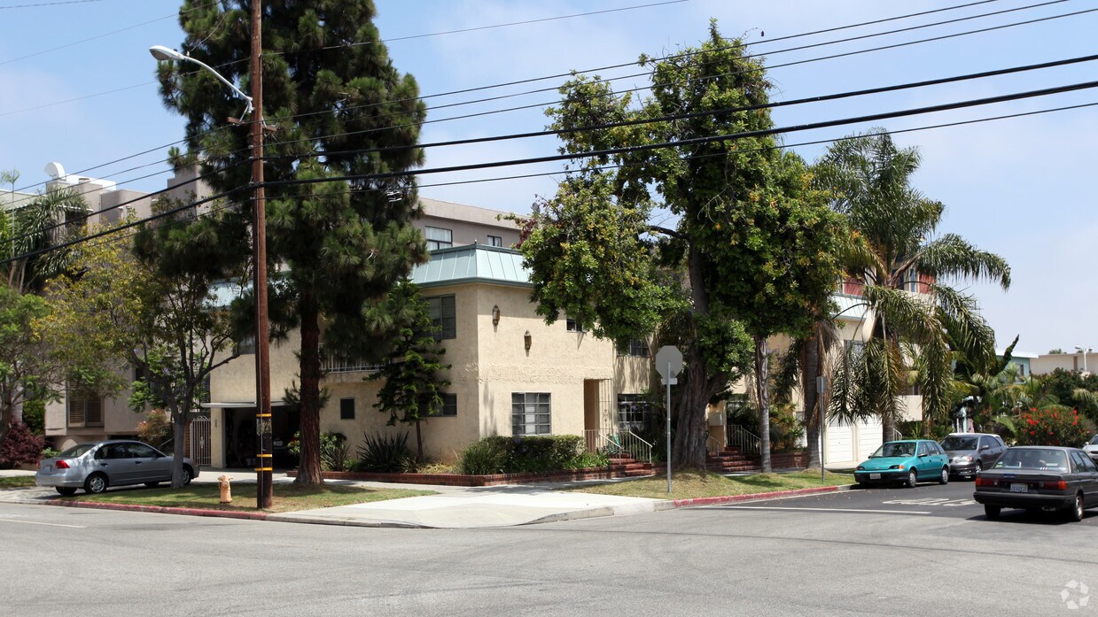 Primary Photo - 1101 Euclid St
