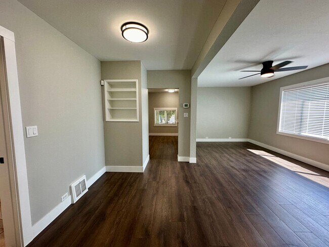 Foto del edificio - Come Experience the Charm of Cle Elum