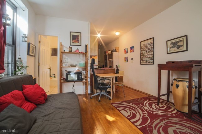Foto del edificio - 229 W 110th St