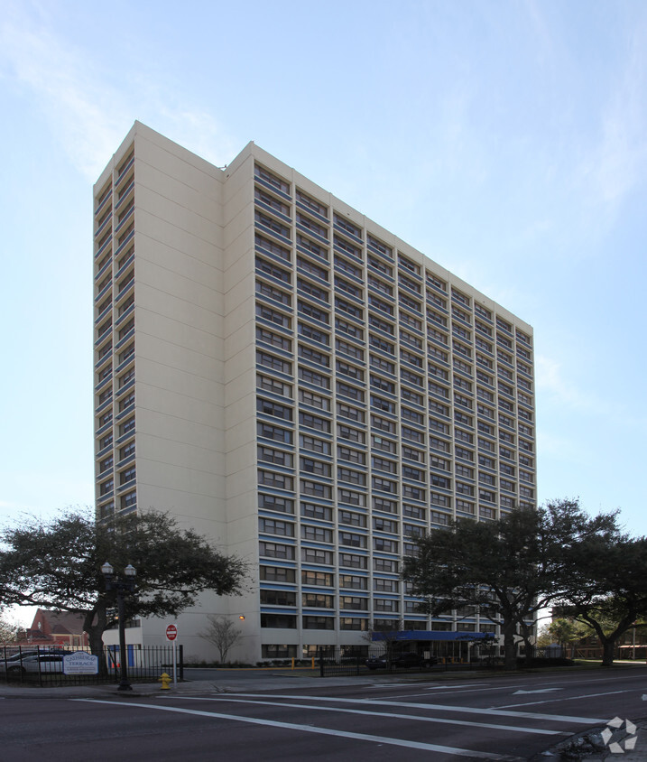 Building Photo - Cathedral Terrace Apartments