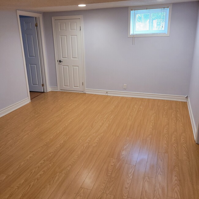 Living room - 29 Cartier Cres