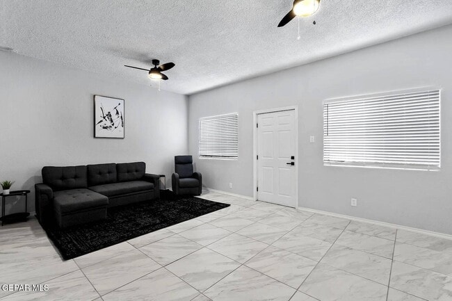 Building Photo - 4012 Tularosa Ave