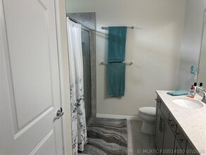 Building Photo - 10179 SW Captiva Dr