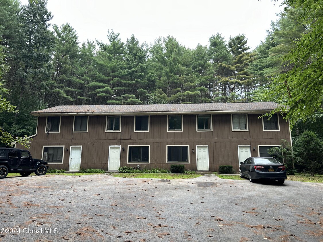 Primary Photo - 7112 Antioch Rd