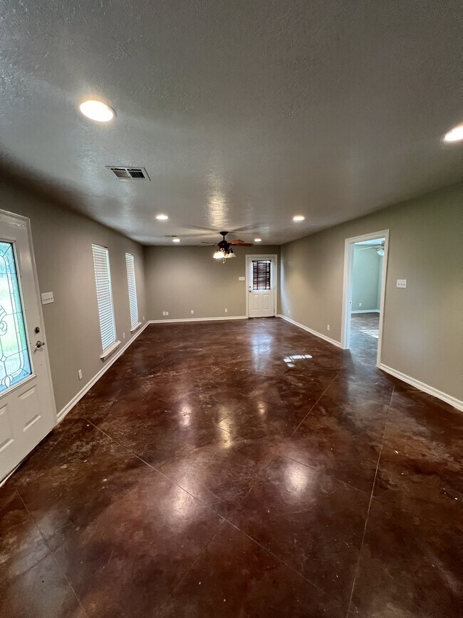 Building Photo - 176 Cypress St