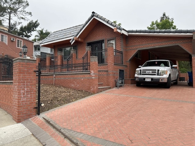 Building Photo - 4911 San Rafael Ave