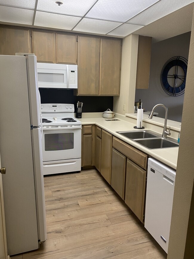 Building Photo - 301 North St