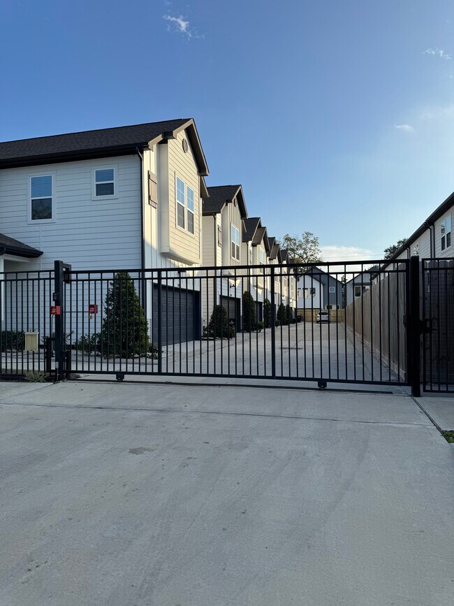 Foto del edificio - 3208 Bostic St