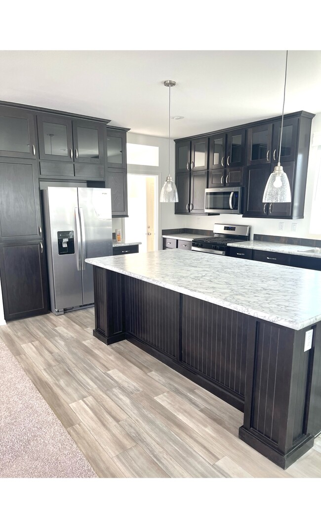 Building Photo - 500 Rancheros Dr