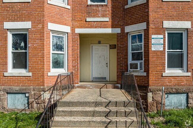 Building Photo - 86-90 Chadwick Ave