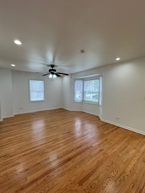 Building Photo - 147 Country Club Dr