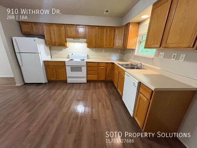 Building Photo - 910 Withrow Dr