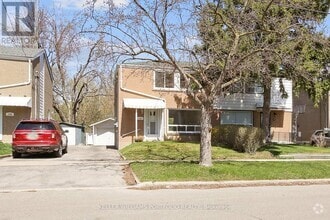 Building Photo - 156 Woodfern Dr