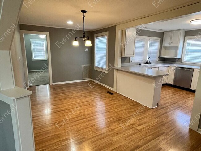 Foto del edificio - 1003 West St