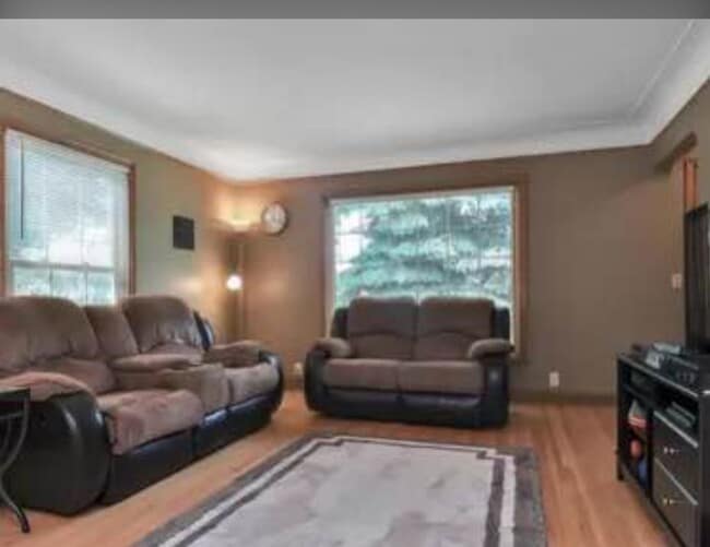 Building Photo - 3608 Noble Ave N